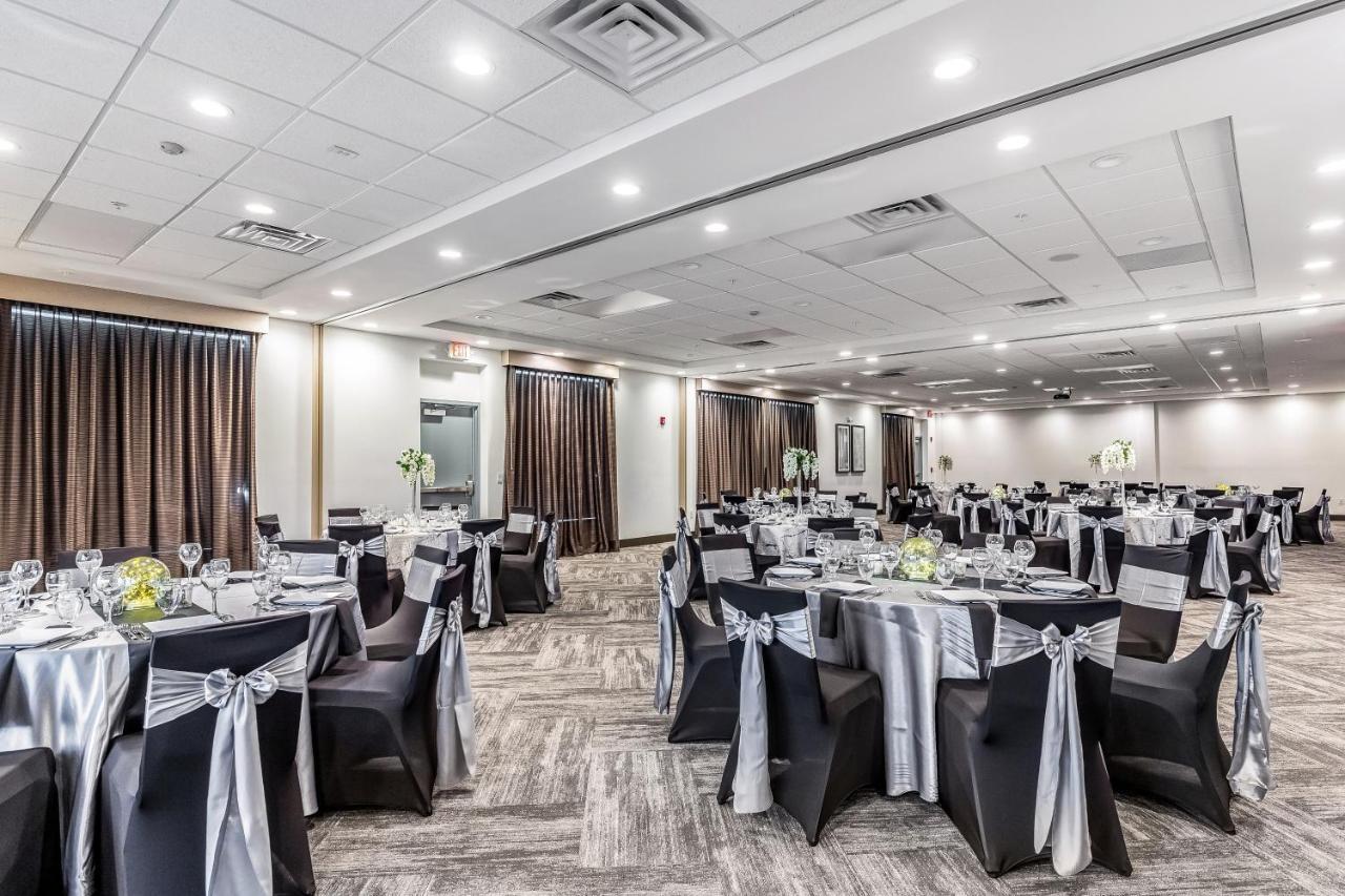 Hyatt Place Hampton Convention Center Extérieur photo