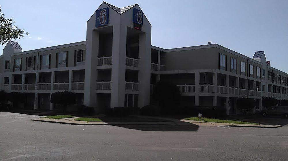 Hyatt Place Hampton Convention Center Extérieur photo