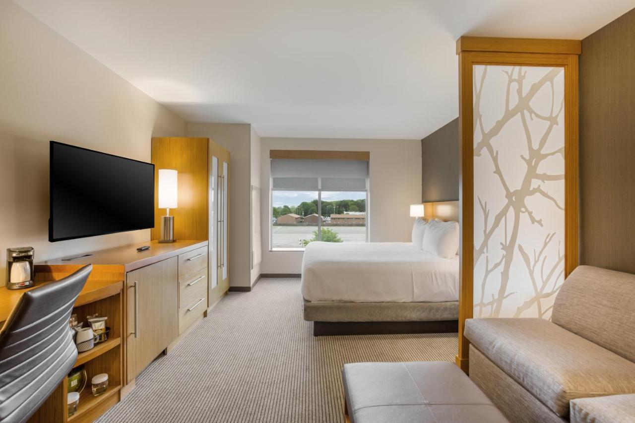 Hyatt Place Hampton Convention Center Extérieur photo